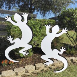 DCentral Two Geckos Flexible Screen Magnets: Double-Sided Décor; for Non-Retractable Screens, Multipurpose, Helps to Stop Walking into Screens, Covers Small tears in Screens. Size 4.2" x 7" Ea